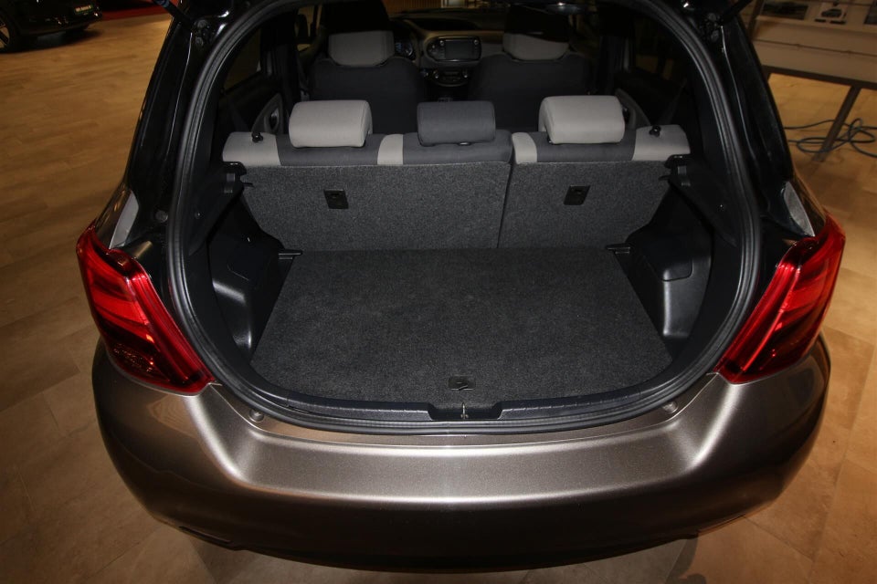 Toyota Yaris 1,5 Hybrid Delight e-CVT 5d