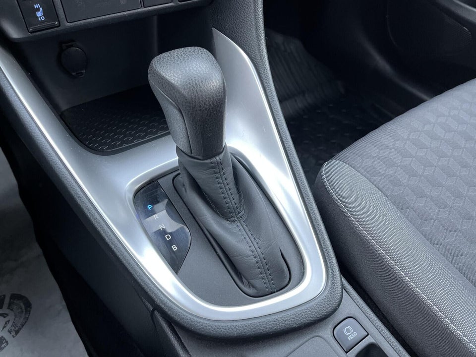 Toyota Yaris 1,5 Hybrid H3 e-CVT 5d