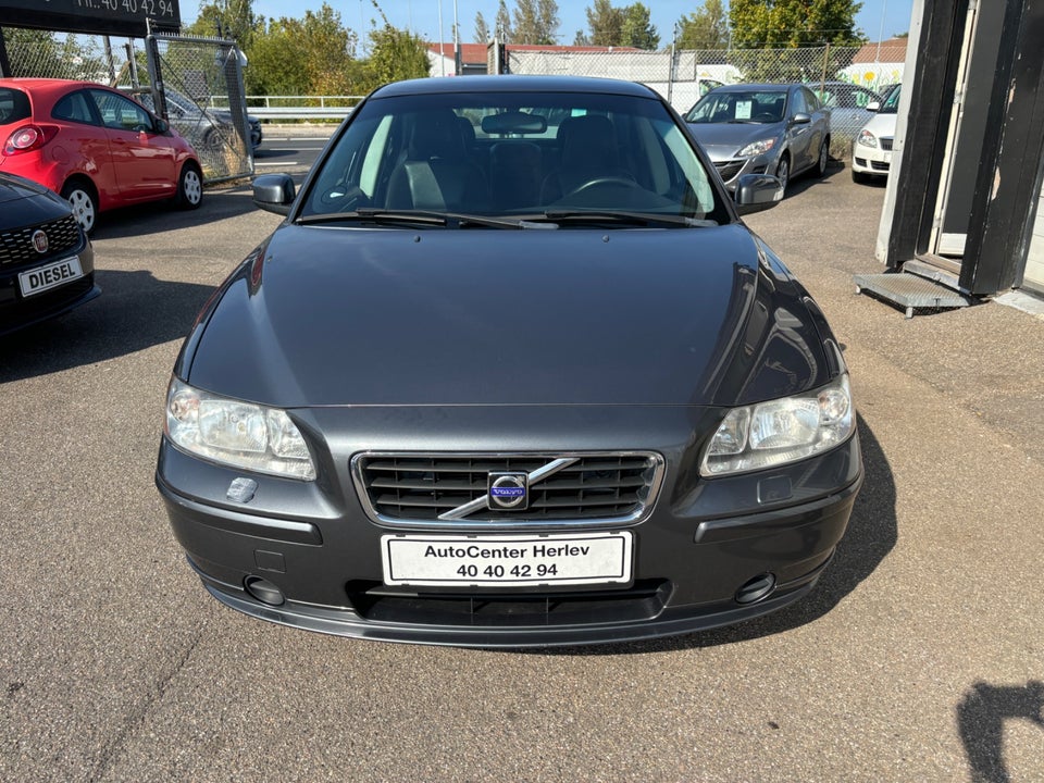 Volvo S60 2,4 140 TEE 4d