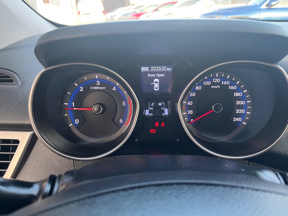 Hyundai i30 1,6 CRDi 110 Style CW Eco 5d