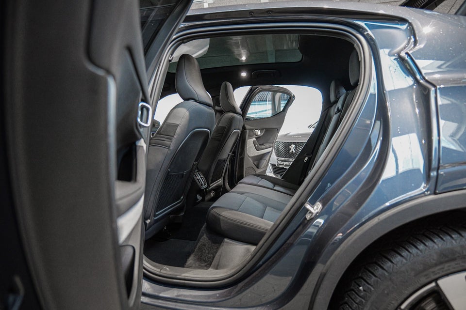 Polestar 2 Long Range AWD 5d