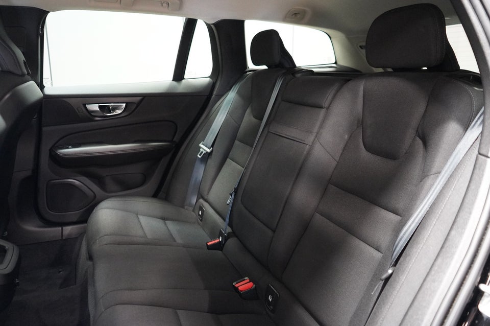 Volvo V60 2,0 D4 190 Momentum aut. 5d