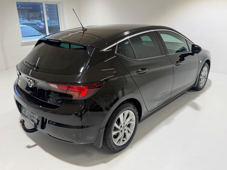 Opel Astra 1,5 D 105 Elegance 5d