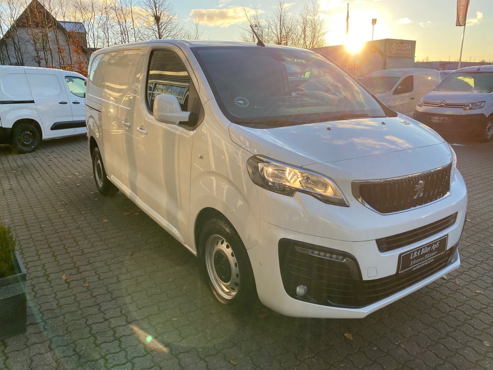 Peugeot Expert 2,0 BlueHDi 122 L2 Plus EAT8 Van