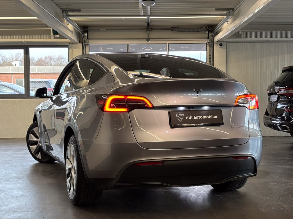 Tesla Model Y Long Range AWD 5d