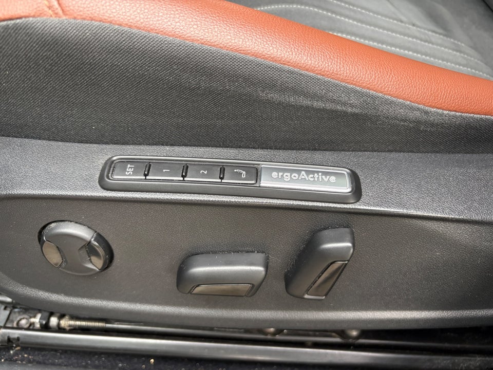 VW ID.4 77 Pro Performance Tech 5d