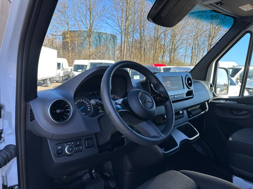 Mercedes eSprinter 414 113 A3 Kassevogn SELECT