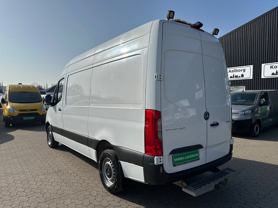 Mercedes Sprinter 317 2,0 CDi A2 Kassevogn aut. RWD