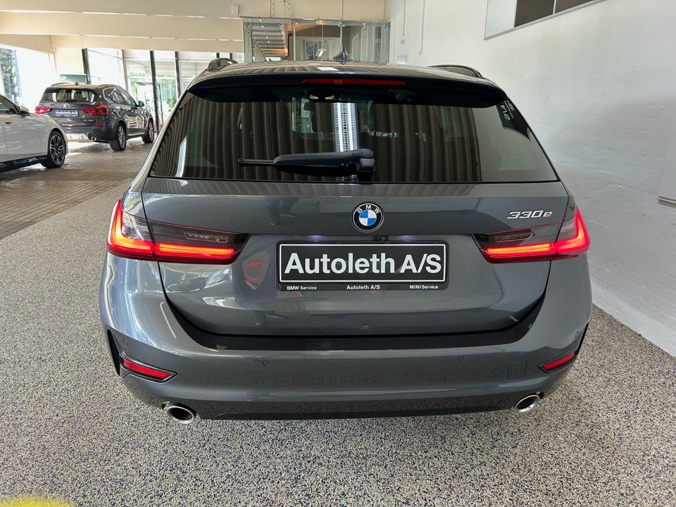 BMW 330e 2,0 Touring Sport Line aut. 5d