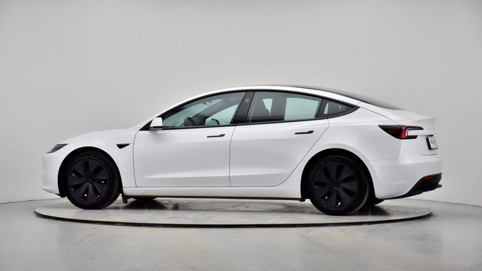 Tesla Model 3 Long Range AWD 4d