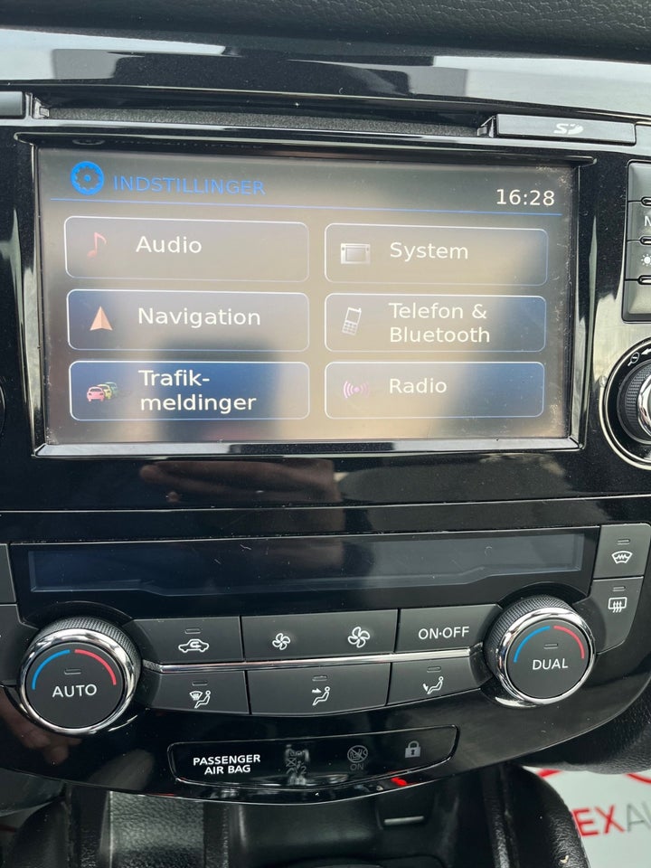 Nissan Qashqai 1,6 dCi 130 Tekna+ 5d