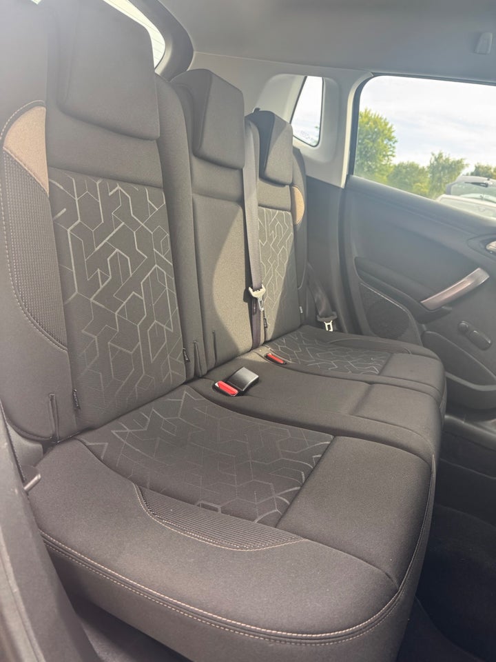 Peugeot 2008 1,2 e-VTi 82 Active ESG 5d