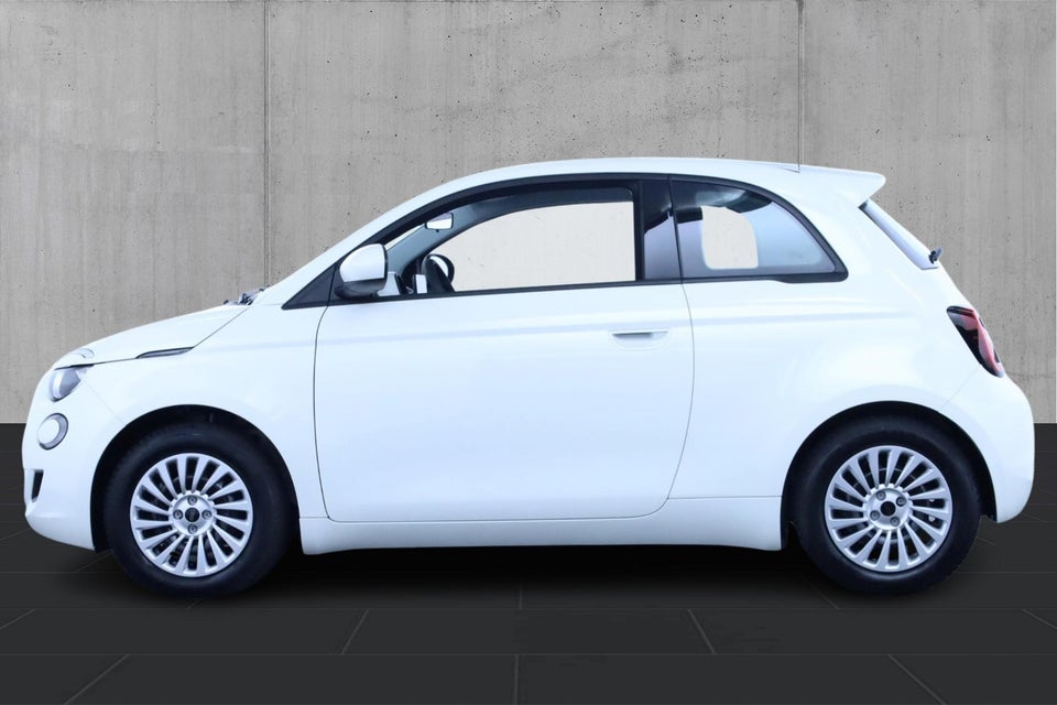Fiat 500e 42 Icon 3+1 4d