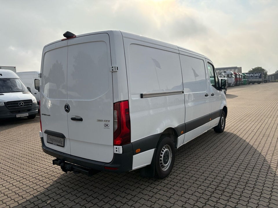 Mercedes Sprinter 319 3,0 CDi A2 Kassevogn aut. RWD