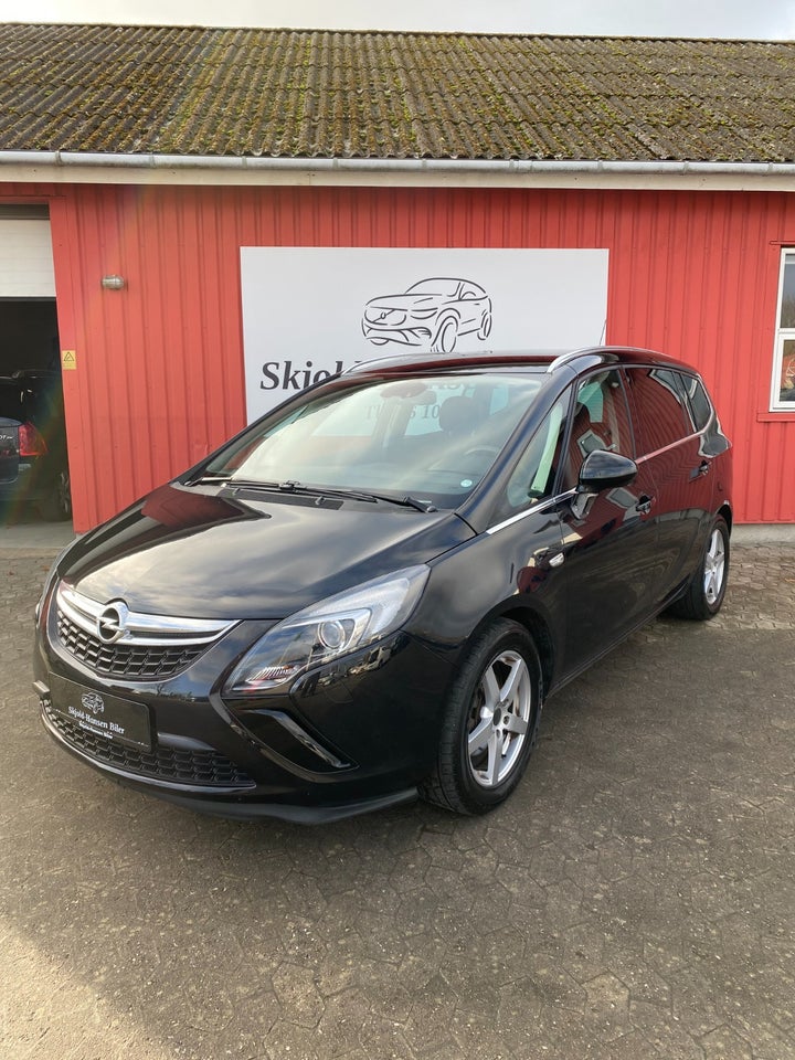 Opel Zafira Tourer 1,6 CDTi 136 Enjoy 7prs 5d