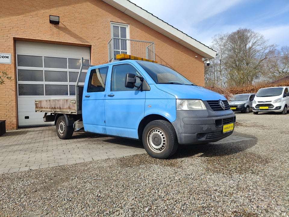 VW Transporter 2,5 TDi 130 Db.Kab m/lad 4d