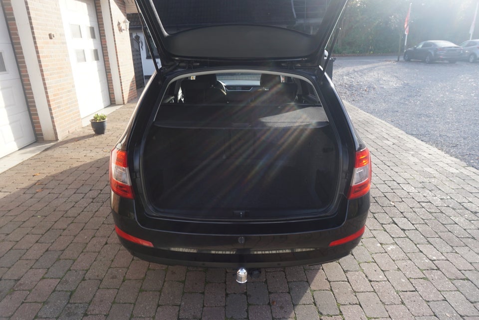 Skoda Octavia 1,4 TSi 140 Elegance Combi 5d