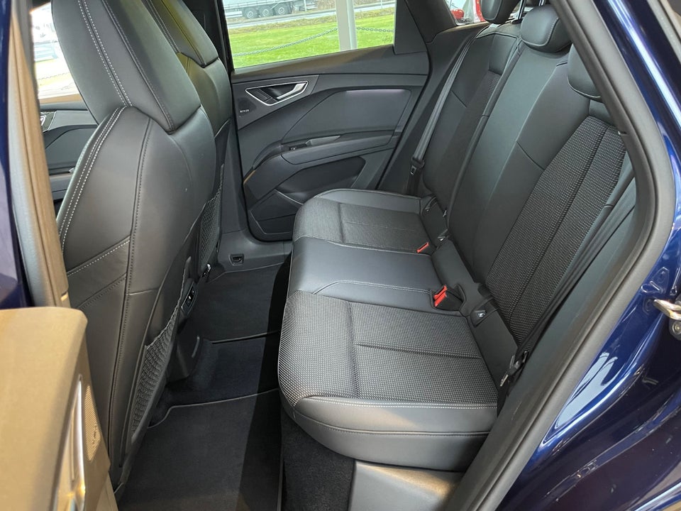 Audi Q4 e-tron 40 S-line 5d