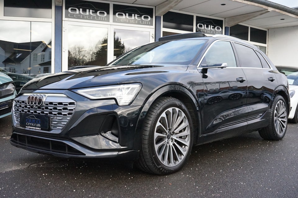 Audi Q8 e-tron 55 Advanced quattro 5d