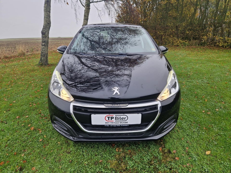 Peugeot 208 1,2 VTi 82 Envy Sky 5d