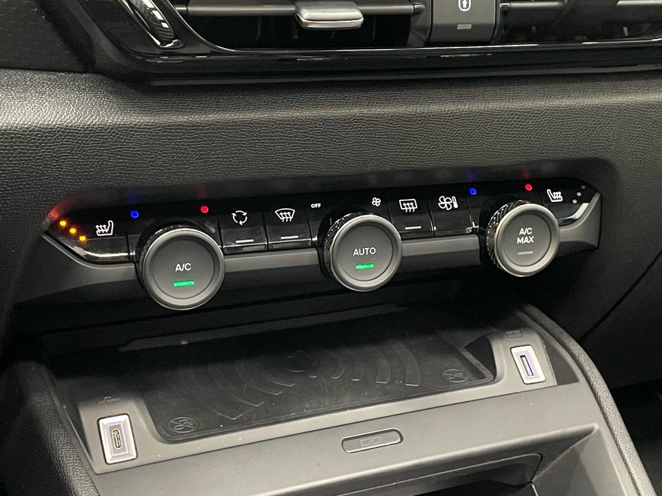 Citroën ë-C4 X 50 Shine 4d