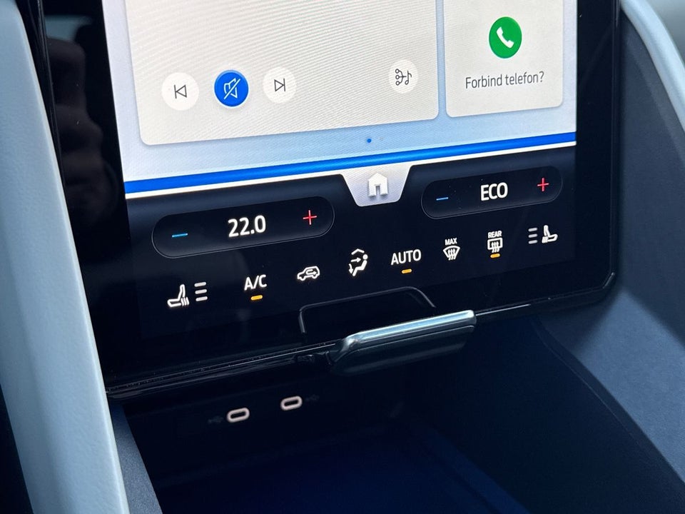 Ford Explorer 82 Premium Extended Range 5d