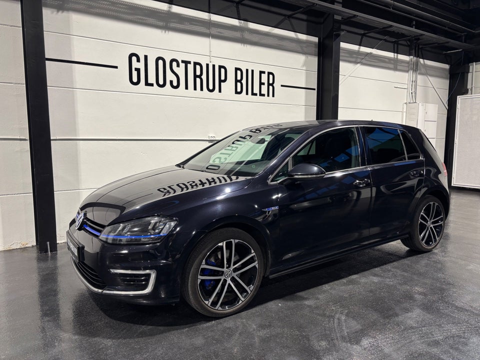 VW Golf VII 1,4 GTE Highline DSG 5d