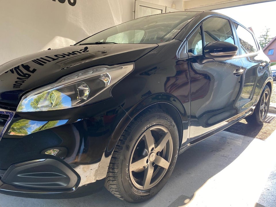 Peugeot 208 1,2 PureTech 82 Active 5d