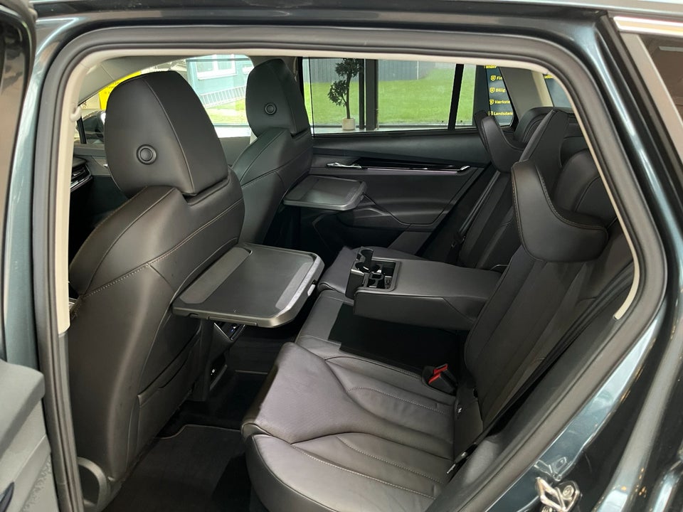 Skoda Enyaq 80 iV Suite 5d
