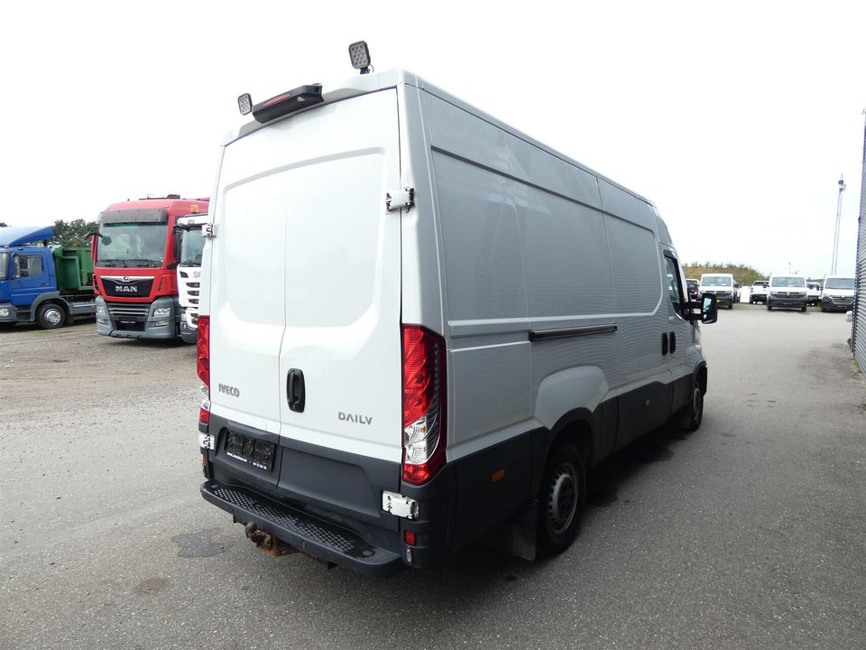 Iveco Daily 3,0 35S18 12m³ Van AG8