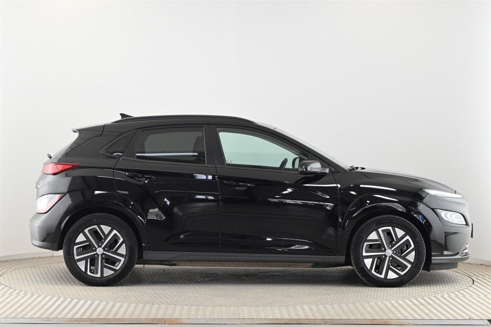 Hyundai Kona 64 EV Ultimate 5d