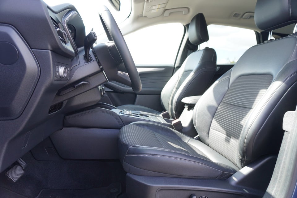 Ford Kuga 2,5 PHEV Titanium X CVT 5d