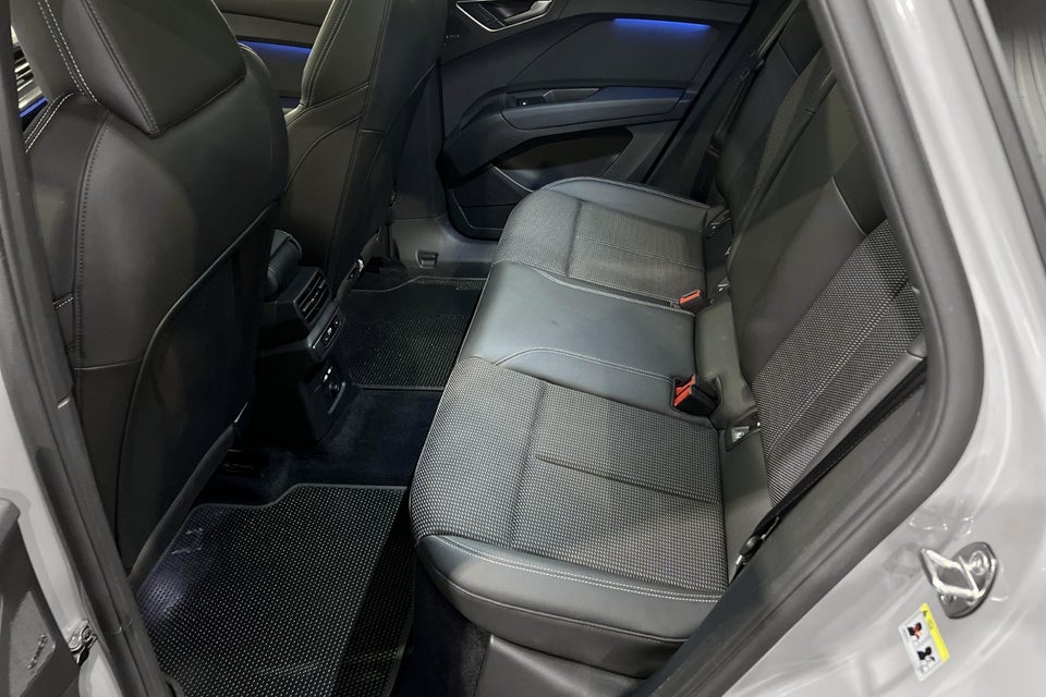 Audi Q4 e-tron 50 S-line quattro 5d