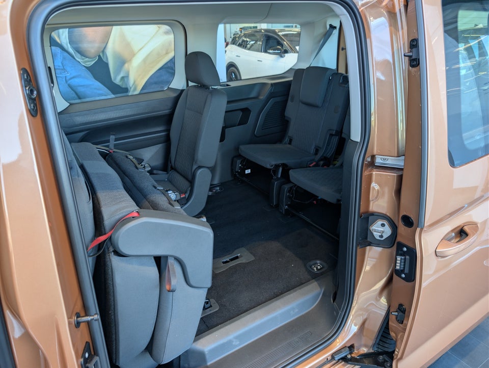 VW Caddy Maxi 1,5 TSi 114 Life DSG 5d