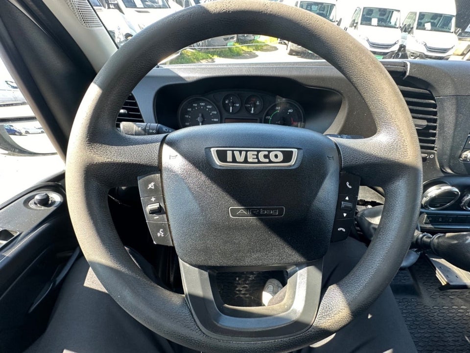 Iveco Daily 3,0 35S17 12m³ Van