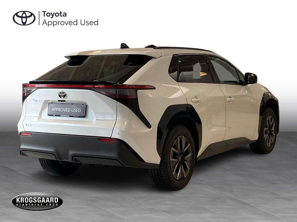 Toyota bZ4X 73 Executive 5d