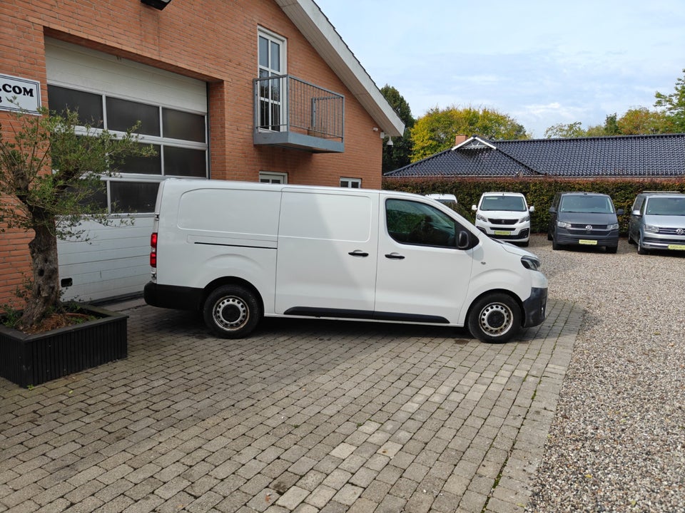 Toyota ProAce 2,0 D 120 Long Comfort 5d