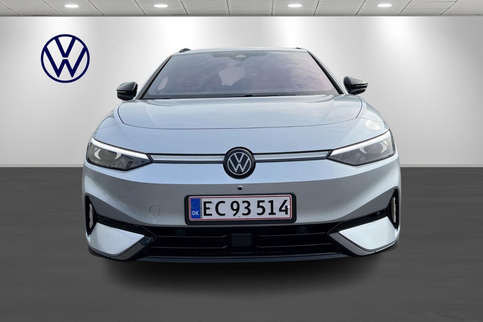 VW ID.7 Style Tourer 5d