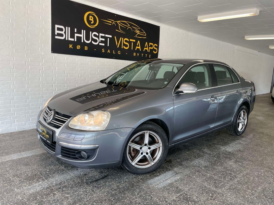 VW Jetta 2,0 FSi Comfortline 4d