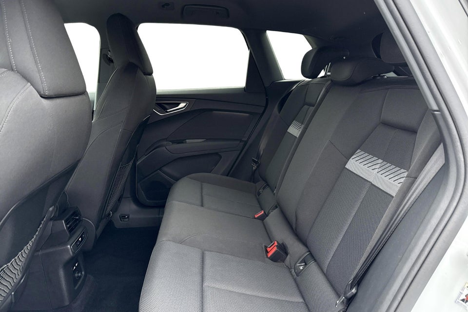 Audi Q4 e-tron 40 Attitude 5d