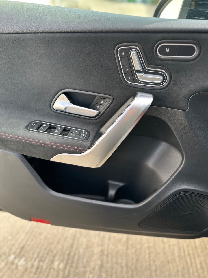 Mercedes A220 2,0 AMG Line aut. 4Matic 5d