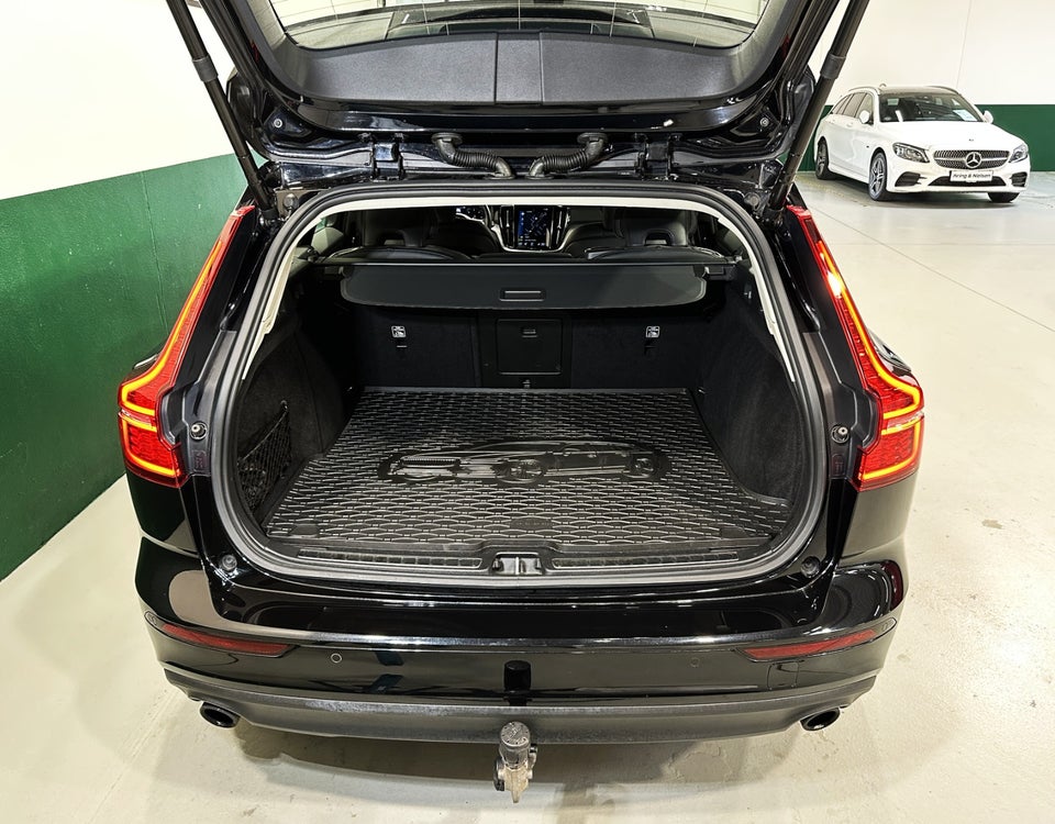 Volvo V60 2,0 B4 197 Momentum aut. 5d