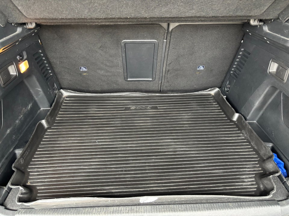 Peugeot 3008 1,6 BlueHDi 120 Allure EAT6 5d
