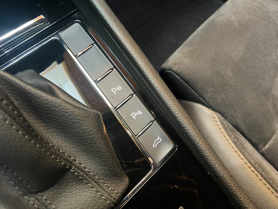 Skoda Superb 2,0 TDi 190 Style Combi DSG 5d