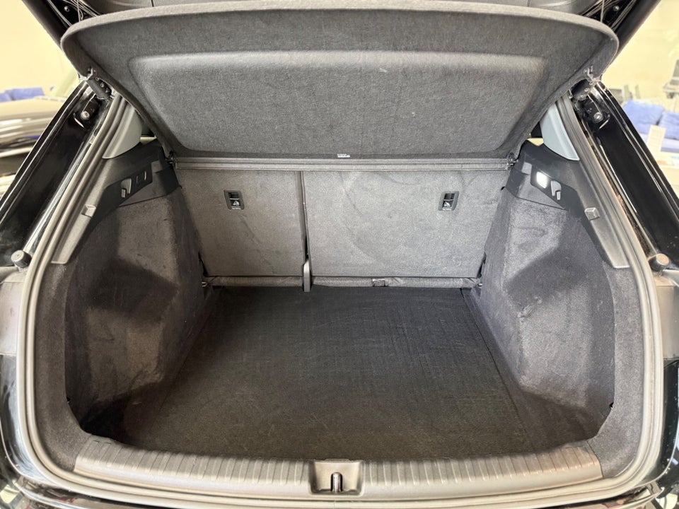 Audi Q4 e-tron 40  5d