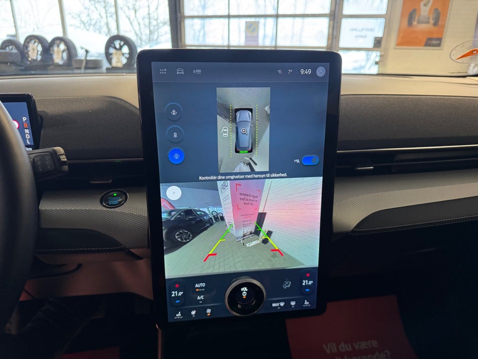 Ford Mustang Mach-E 70 Standard Range 5d