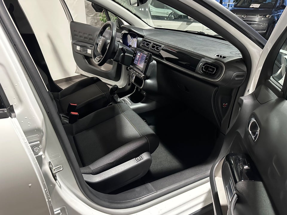 Citroën C3 1,2 PureTech 83 Attraction Van 5d