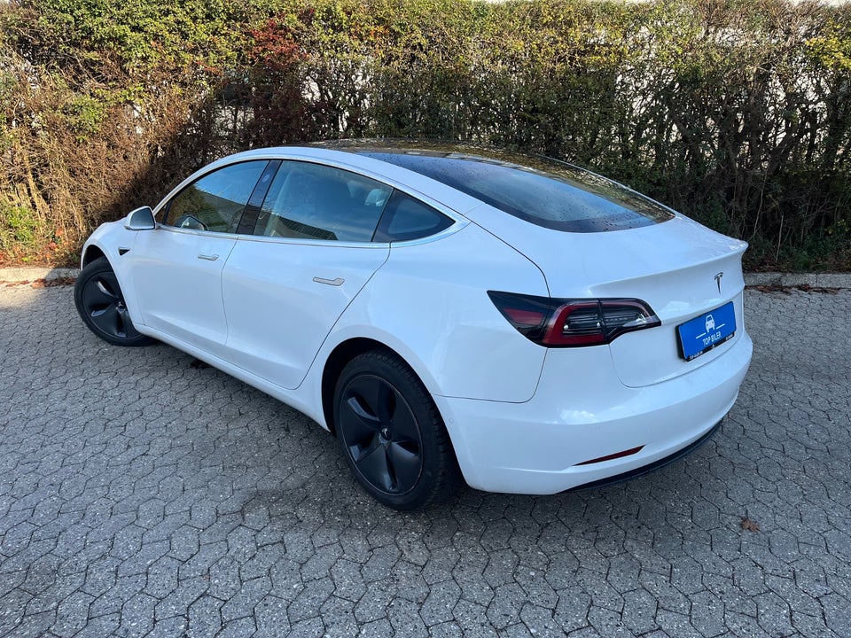 Tesla Model 3 Standard Range+ RWD 4d