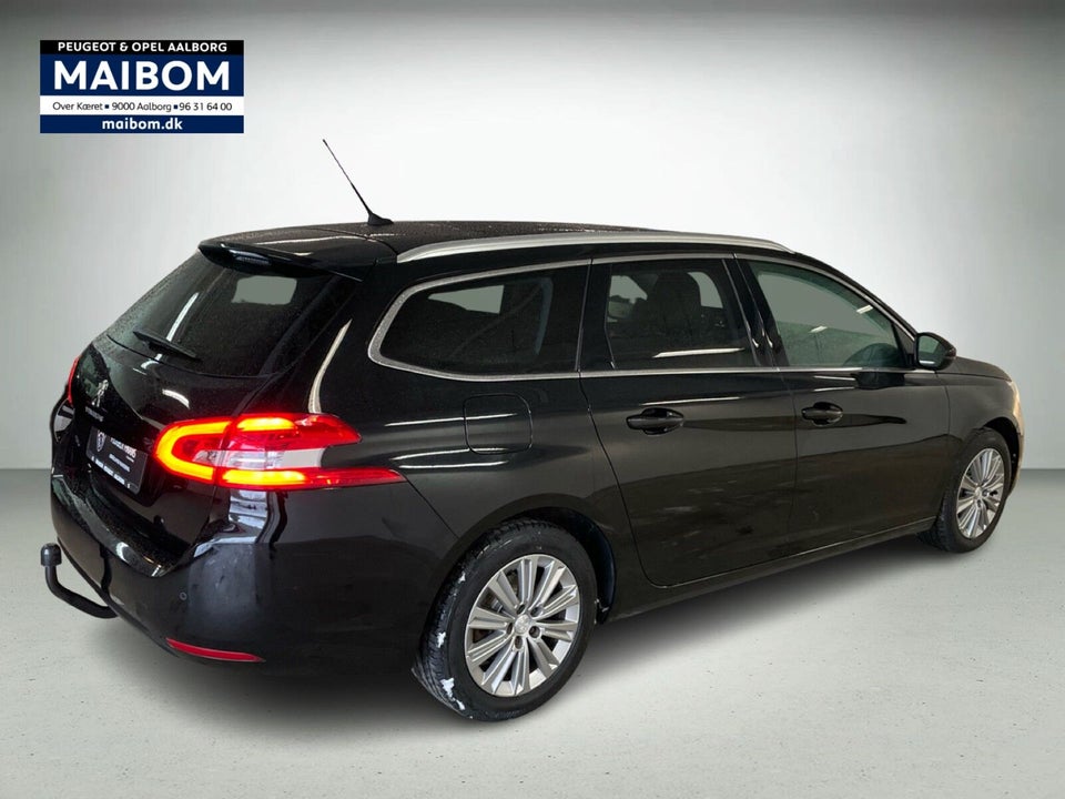 Peugeot 308 1,5 BlueHDi 130 Infinity SW 5d