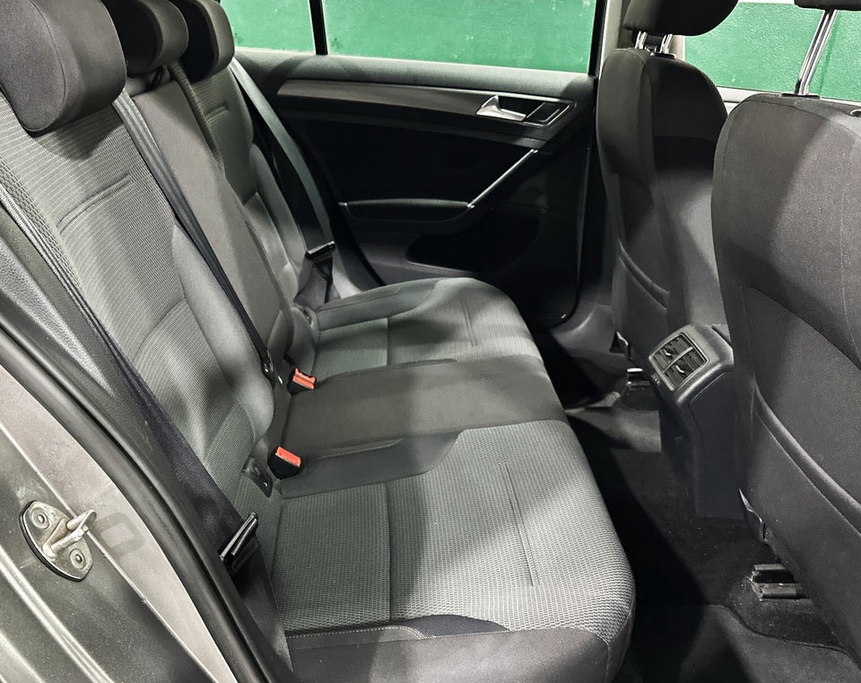 VW Golf VII 1,6 TDi 105 BlueMotion 5d